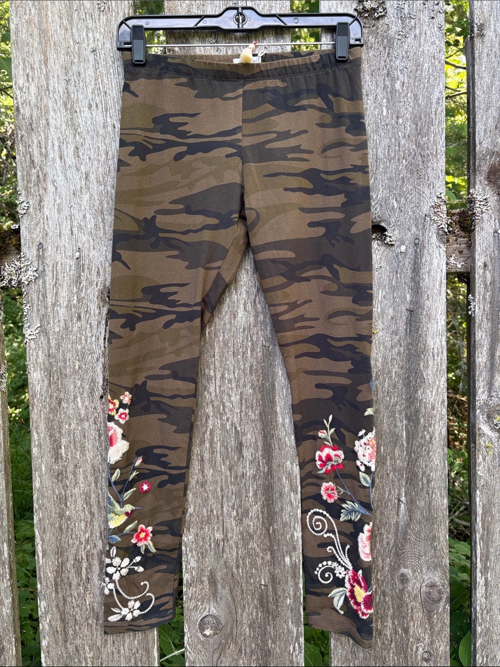 Johnny Was Olive Green Camo Leggings with Floral Embroidery